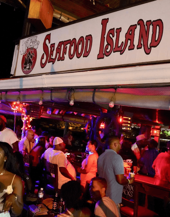 Nightlife at the Island Bar